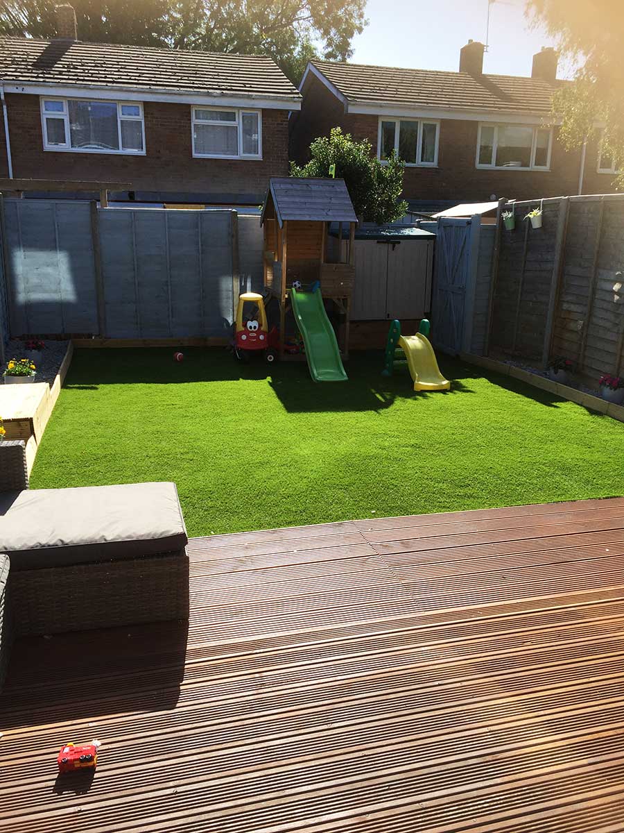 Ludlow Artificial Grass Family Garden