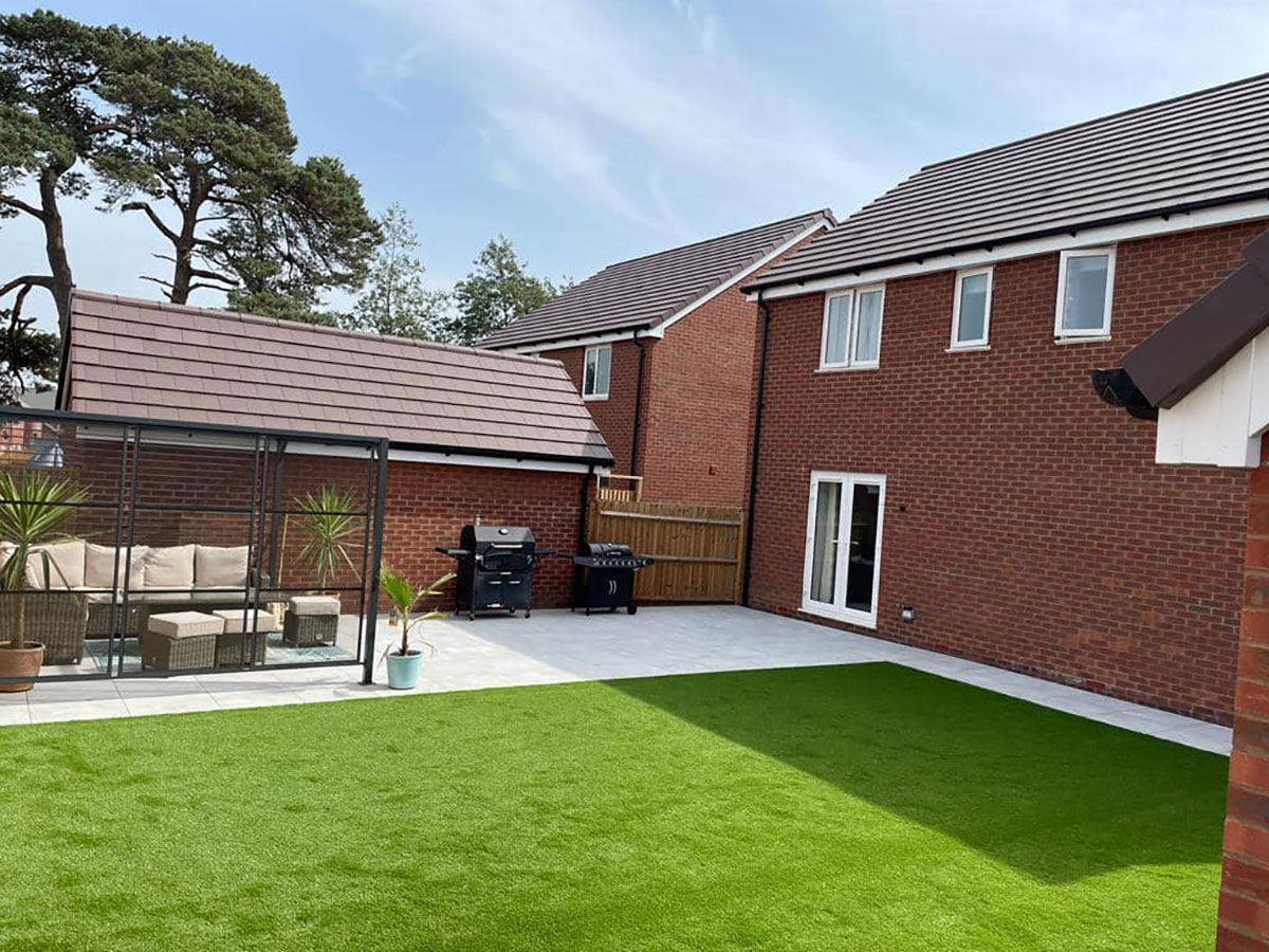 Cambridge Grass Installation by Luke O'Brien Landscaping Ltd